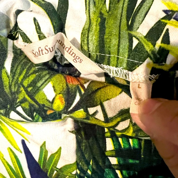 Stretch floral pants, Size Large. Soft Surroundings - Picture 2 of 3